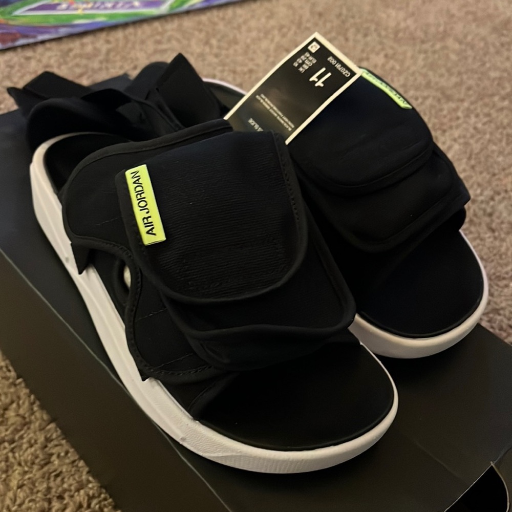 Jordan LS Slides